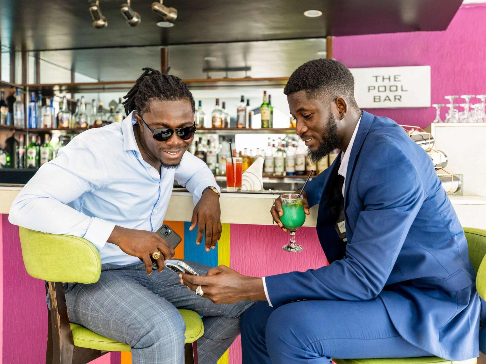 ホテル Ibis Styles Accra Airport エクステリア 写真